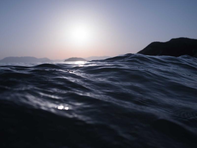 水浒传忠义堂<br>pfvxnau.cn 替天行道旗帜